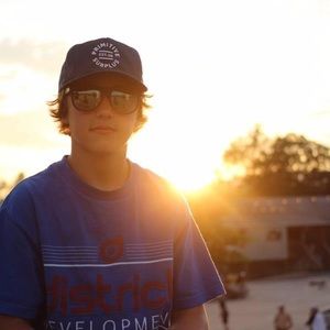 Meet your Posher, Logan